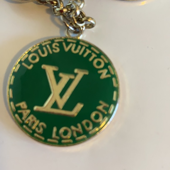 Louis Vuitton charm bracelet - Picture 9 of 11